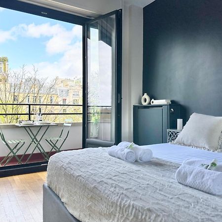 Stylish Apartment With A Balcony In Παρίσι Εξωτερικό φωτογραφία