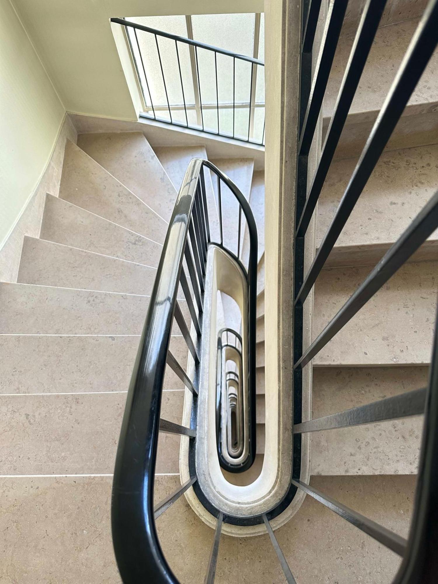 Stylish Apartment With A Balcony In Παρίσι Εξωτερικό φωτογραφία